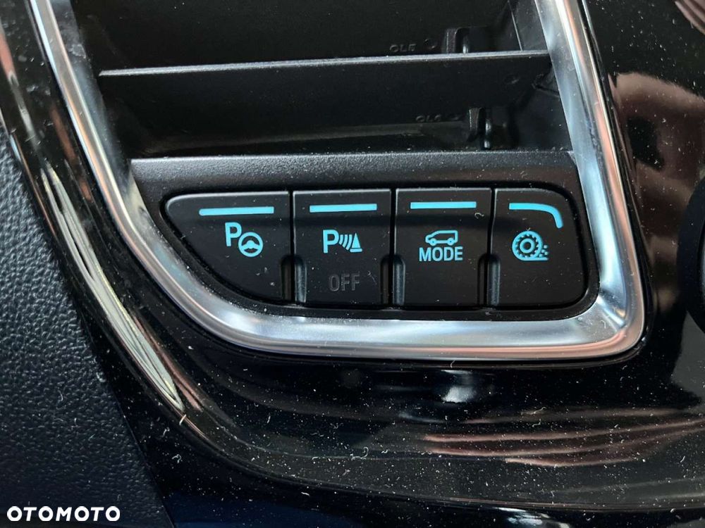 Ford Tourneo Custom - 15