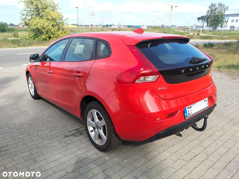 Volvo V40 D2 Momentum - 5