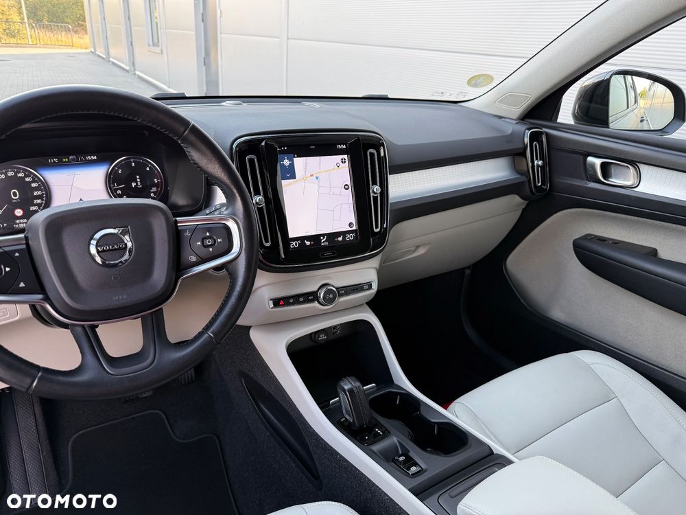 Volvo XC 40 D3 Momentum Pro - 34
