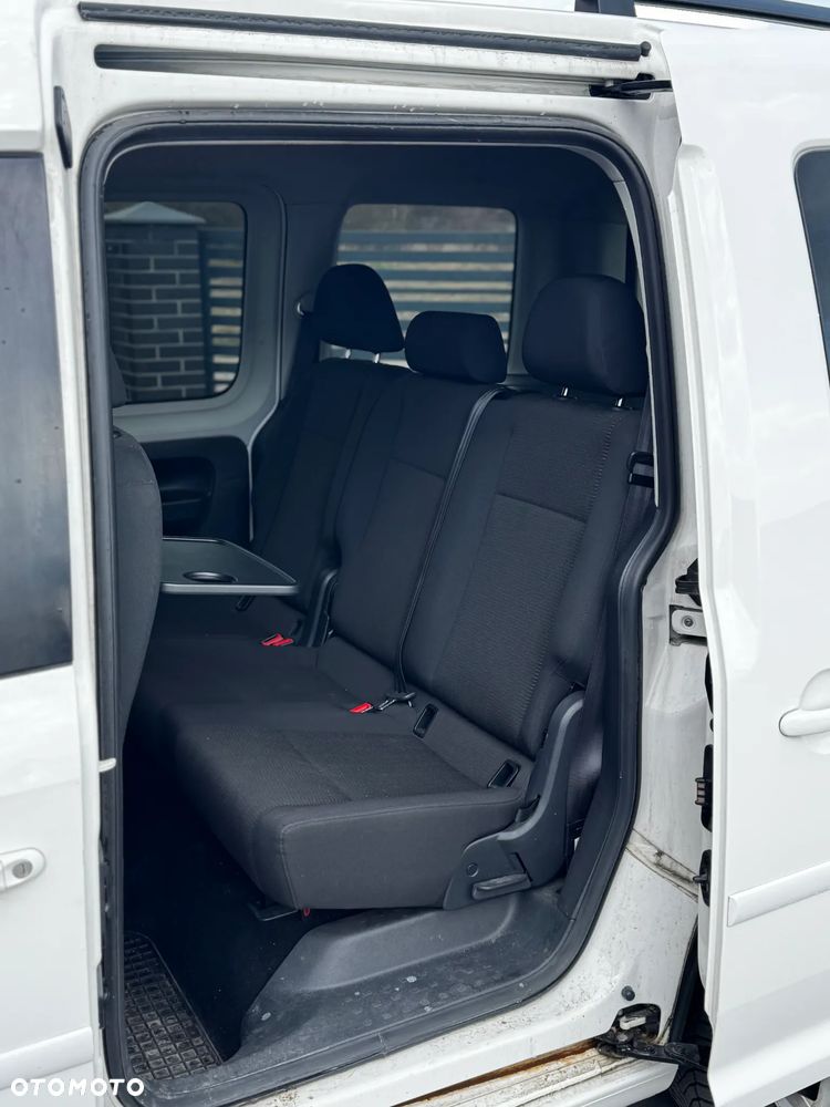 Volkswagen Caddy 2.0 TDI Comfortline DSG - 4