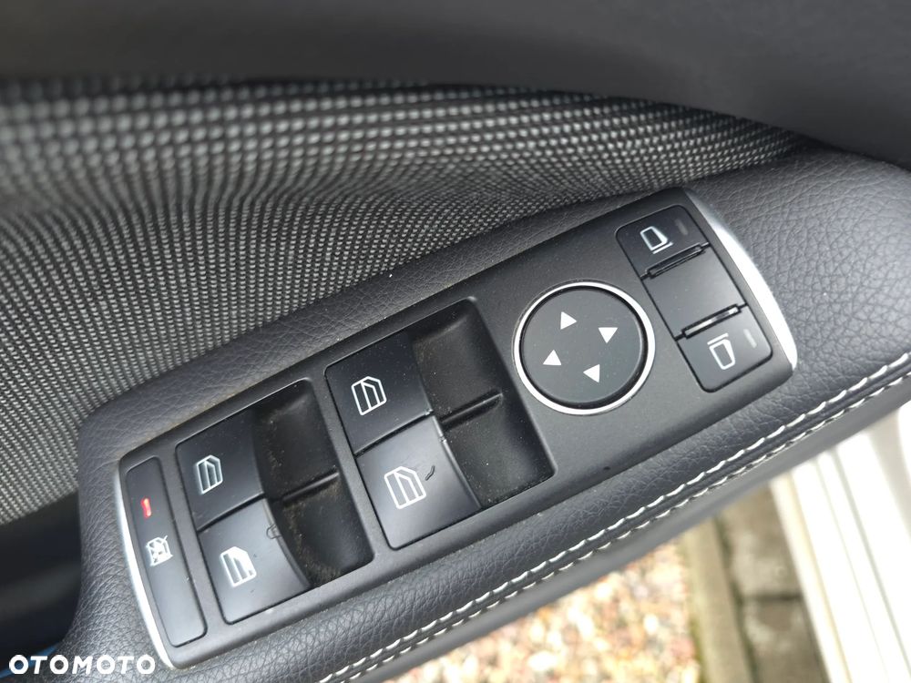 Mercedes-Benz Klasa A 180 (BlueEFFICIENCY) Style - 19