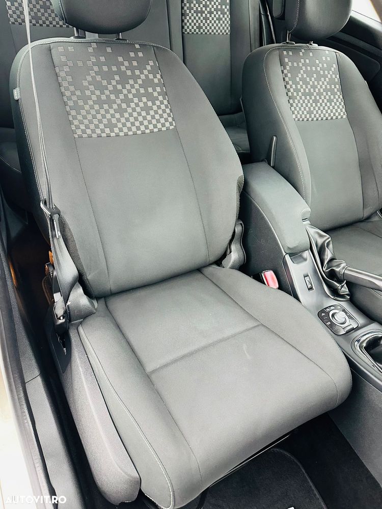 Renault Megane ENERGY dCi 110 Start & Stop Expression - 21