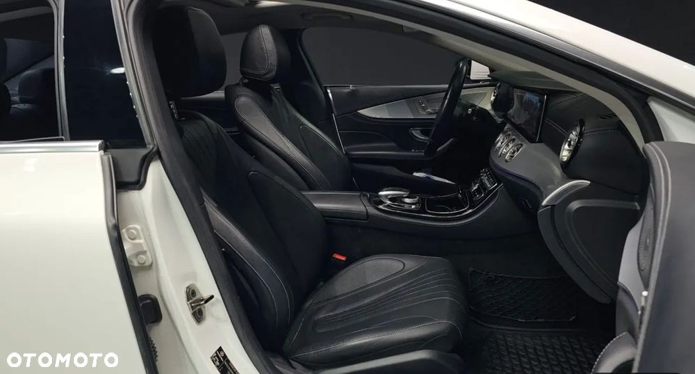 Mercedes-Benz CLS 400 d 4Matic 9G-TRONIC AMG Line - 11