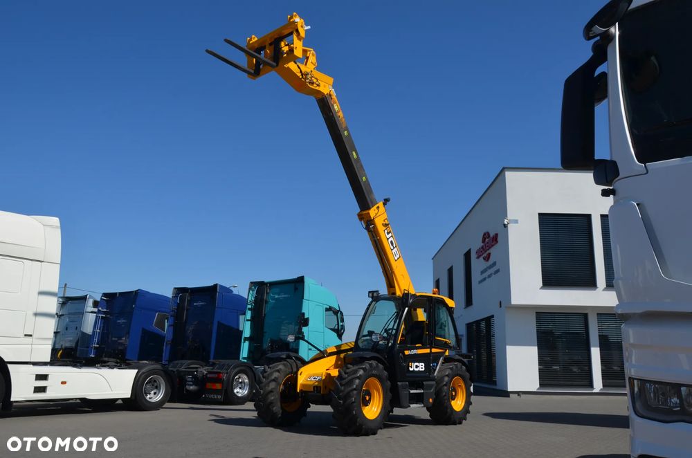 JCB 542-70 AGRI 2024r / ŁYŻKA 3m i WIDŁY / 748mth! / TORQUE LOCK 4 / Q-FIT / REWERS WENTYLATORA / OSŁONY POD. / ZACZEP + INSTALACJA - 5