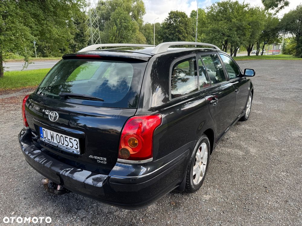 Toyota Avensis 2.0 D-4D - 5