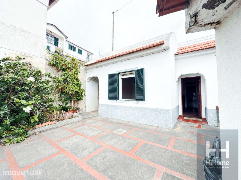 Moradia T4 de 3 Pisos com Jardim, Terraços e Estacionamento Privado... - Grande imagem: 5/45