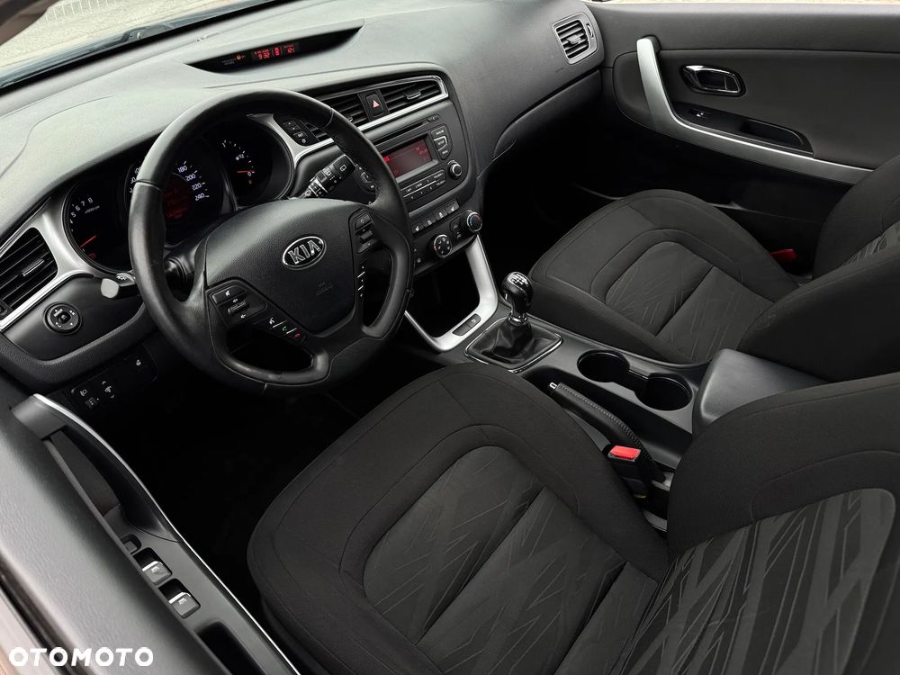 Kia Ceed - 5
