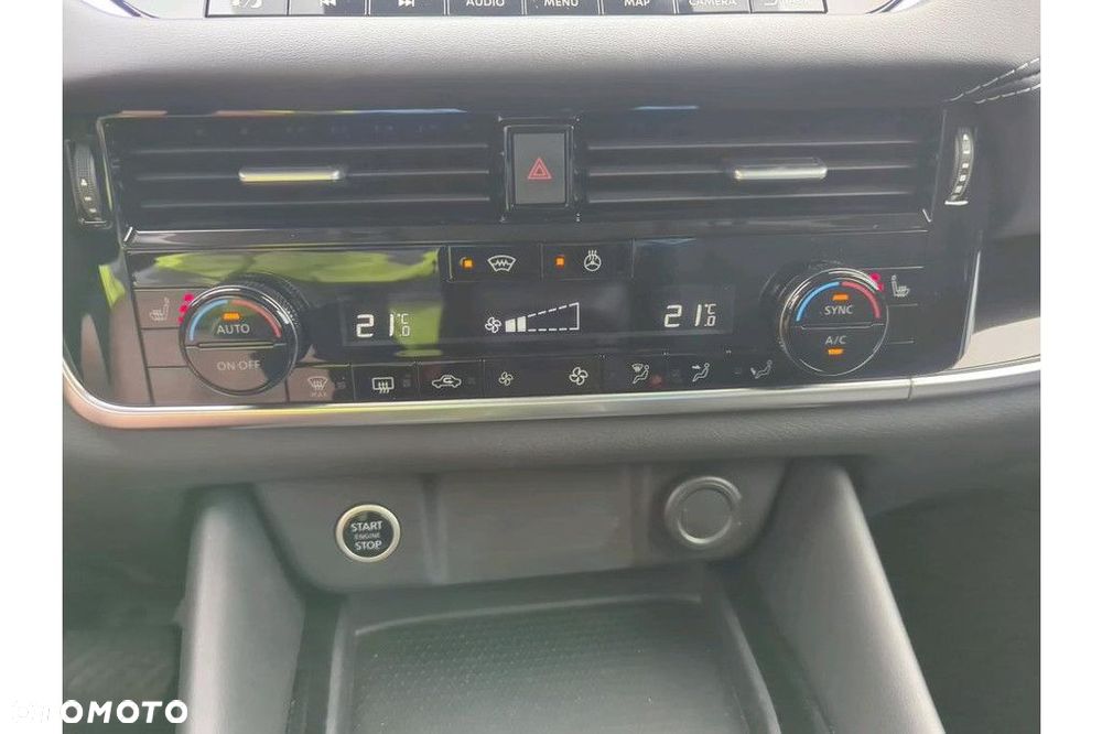 Nissan Qashqai 1.3 DIG-T MHEV N-Connecta Xtronic - 9