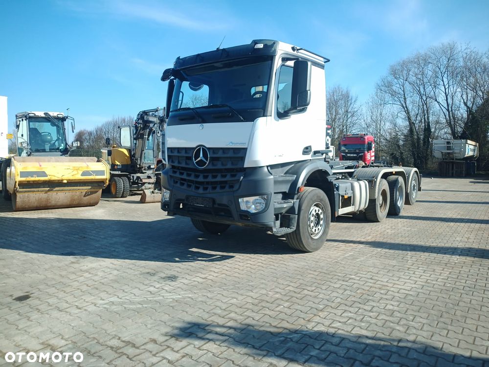 Mercedes-Benz Arocs