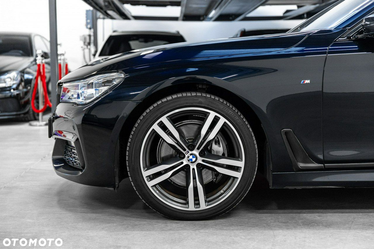BMW Seria 7 - 15