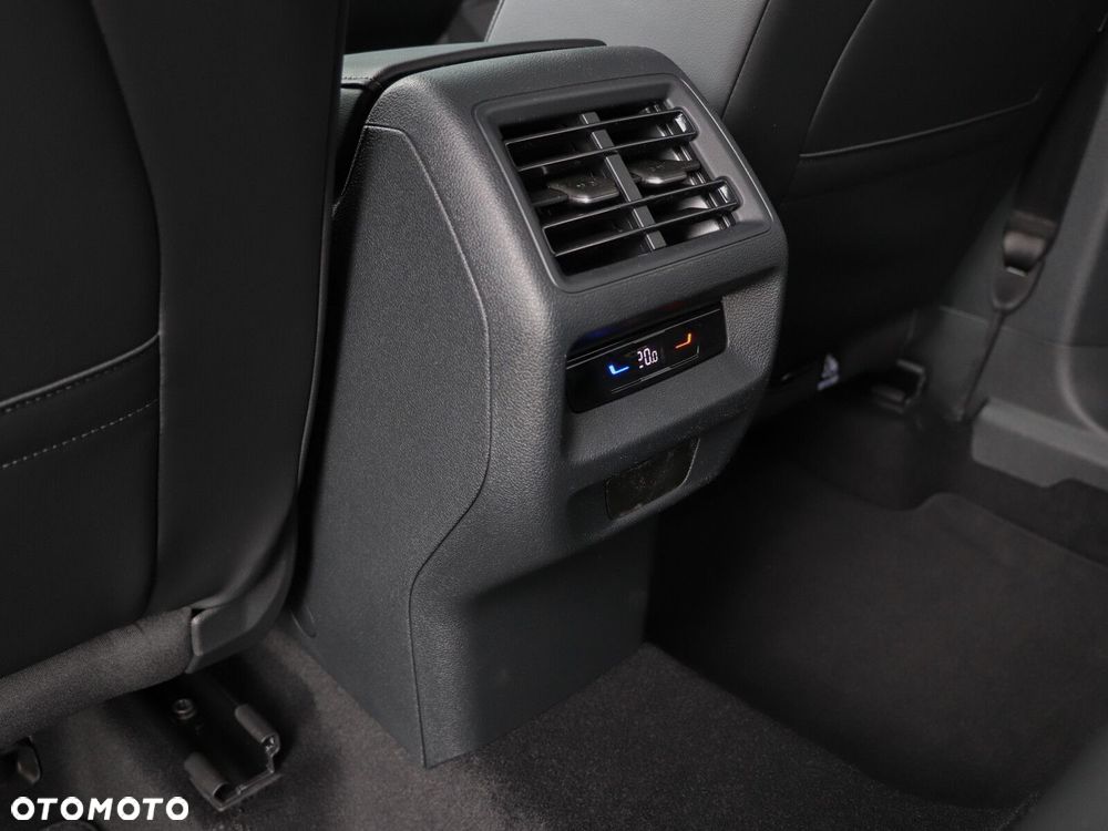 Volkswagen Tiguan - 22