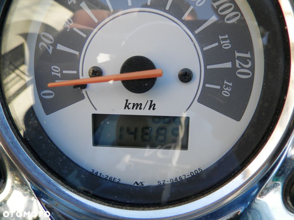 Suzuki Intruder - 9