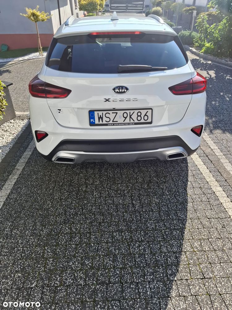 Kia XCeed - 4