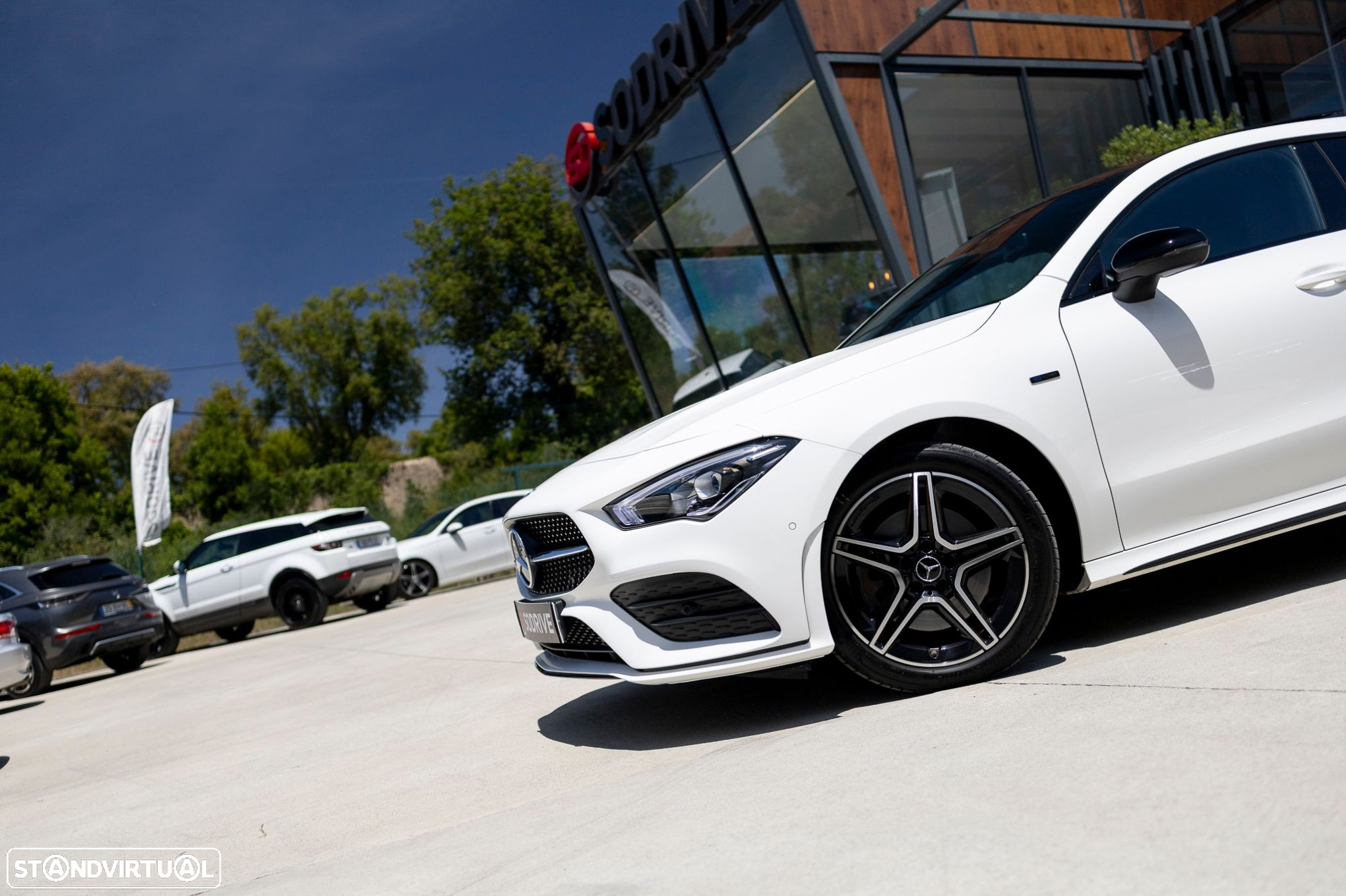 Mercedes-Benz CLA 250 e Shooting Brake AMG Line - 6