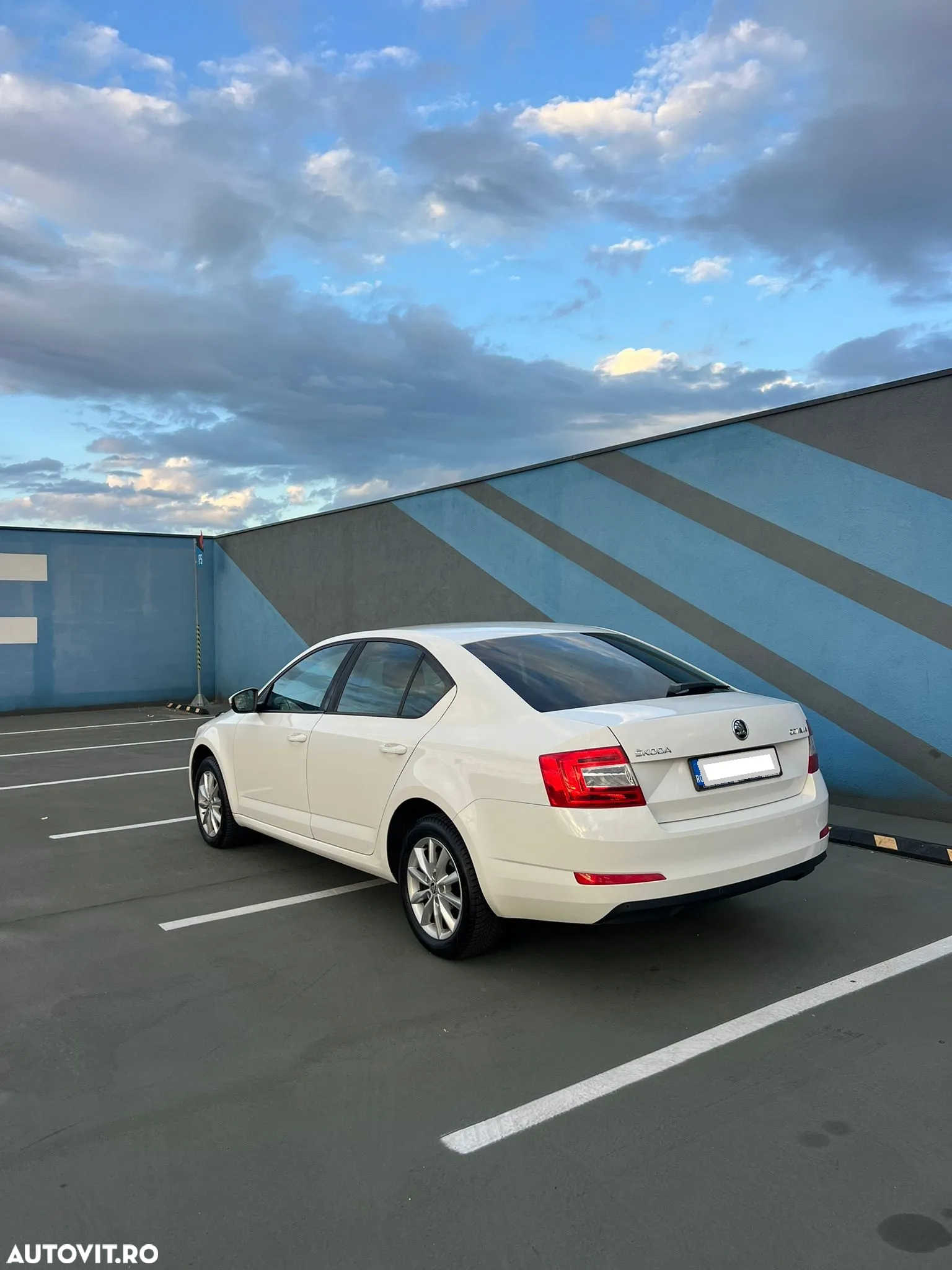 Skoda Octavia 2.0 TDI DSG Style - 5