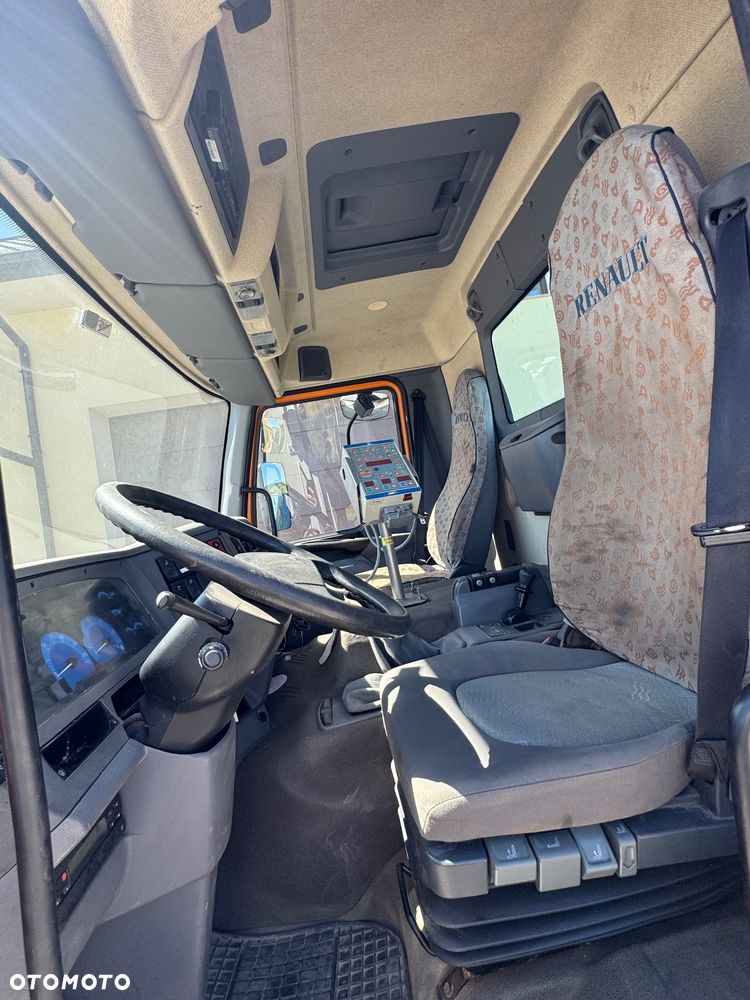 Renault Kerax 270DCi niski przebieg do zabudowy wywrotka piaskarka pług zima - 8
