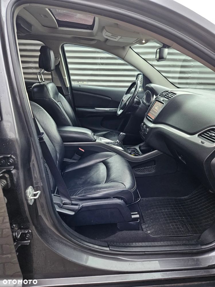 Fiat Freemont 2.0 Multijet 16V DPF Automatik Allrad Black Code - 26