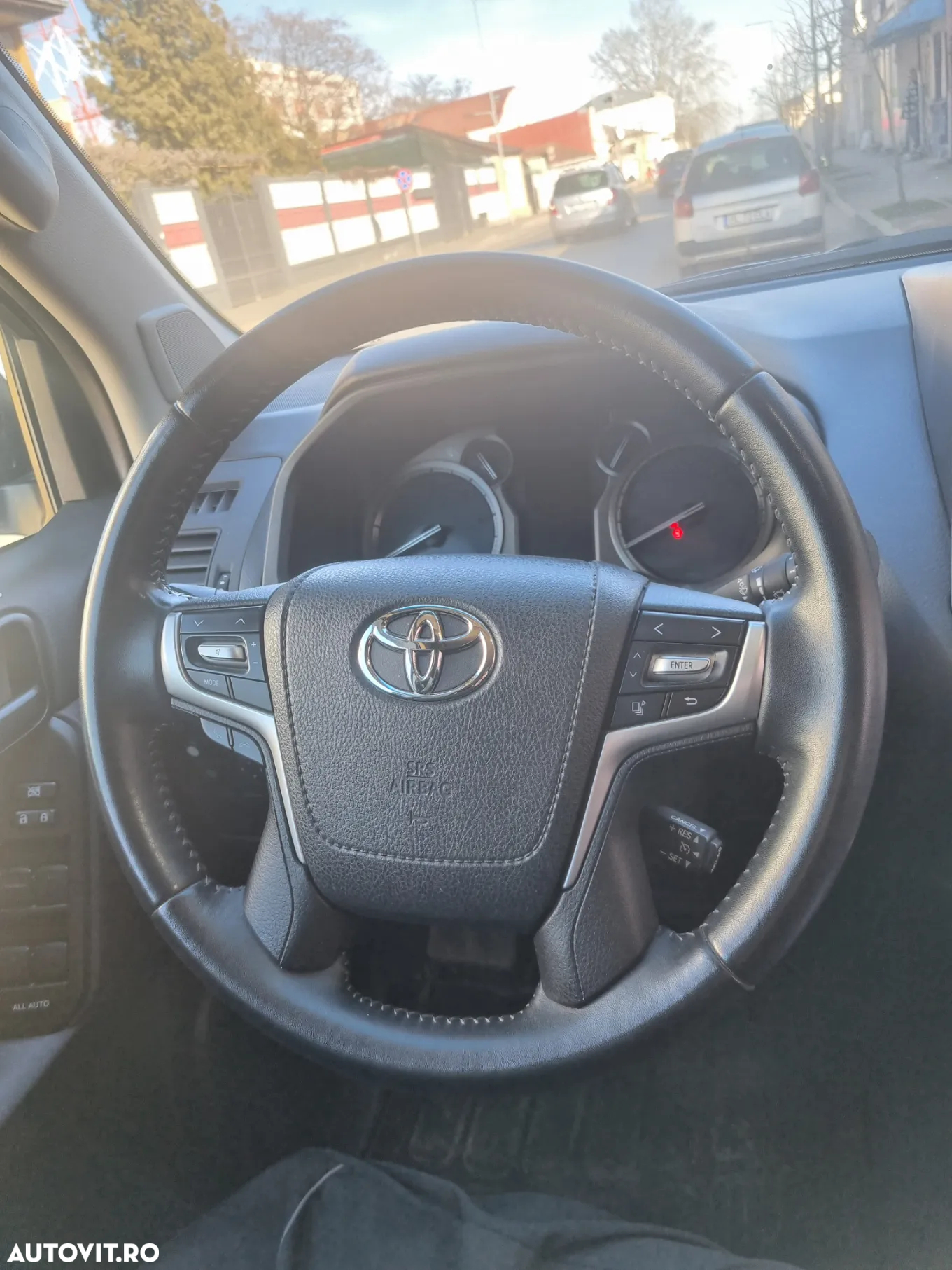 Toyota Land Cruiser 2.8l Turbo D-4D A/T 5 locuri Active - 6