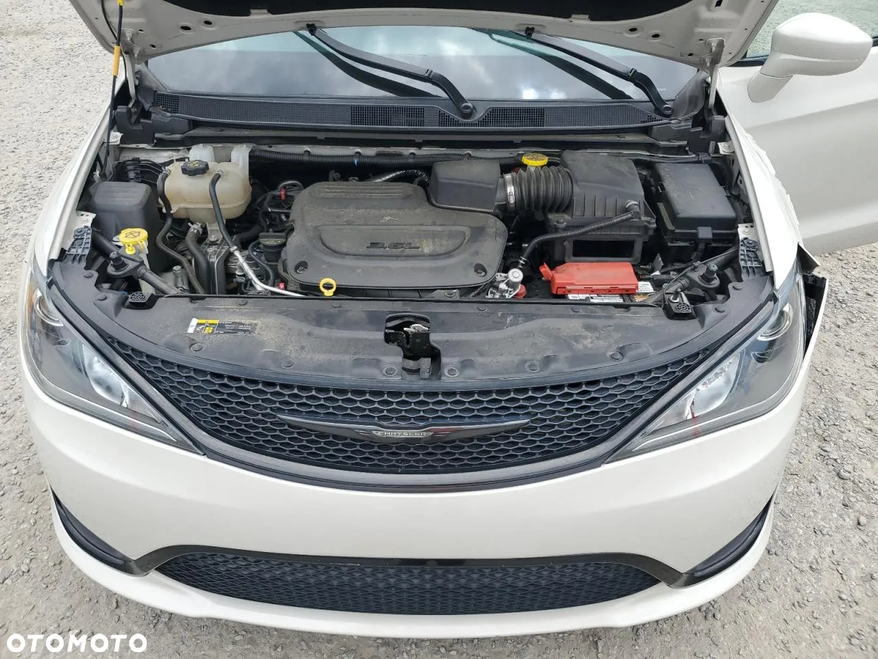 Chrysler Pacifica - 12