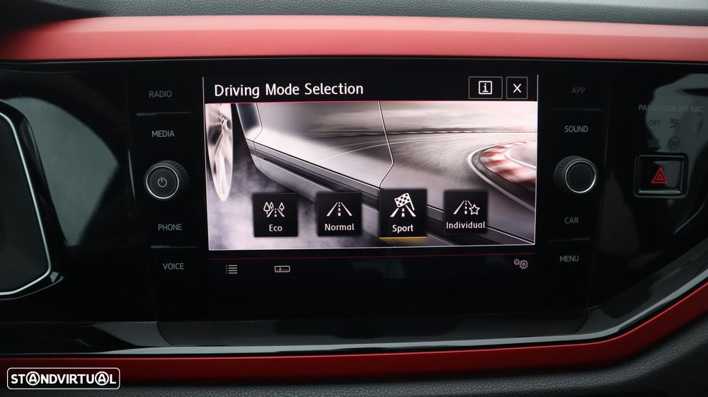 VW Polo 2.0 TSI GTI DSG - 27