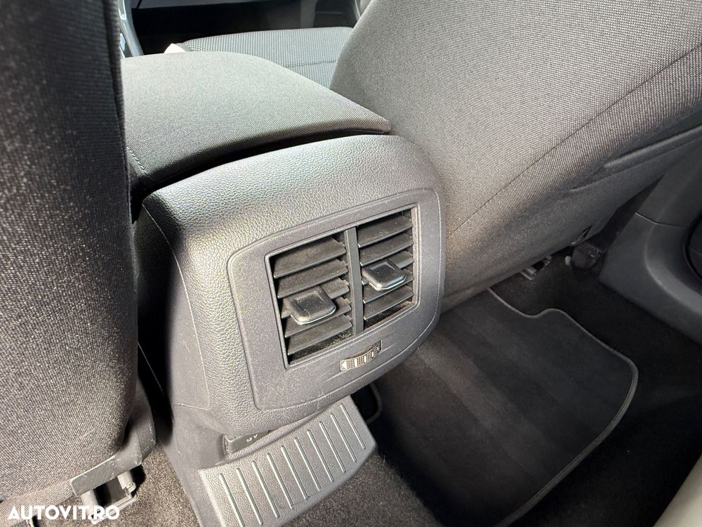 Volkswagen T-Roc 1.5 TSI OPF DSG Style - 36