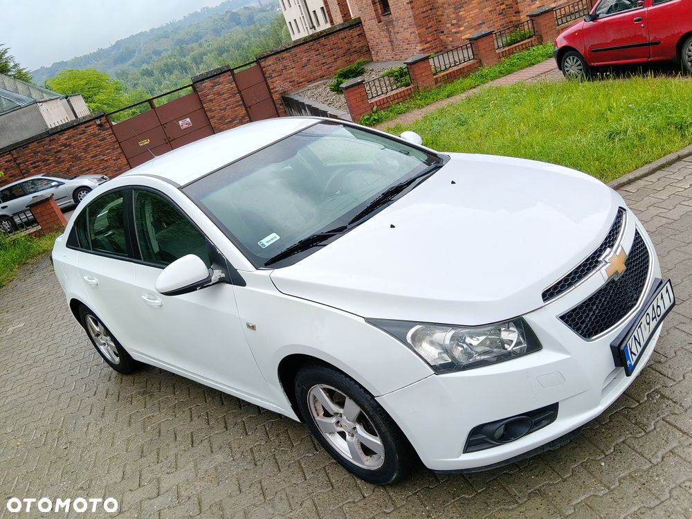 Chevrolet Cruze 1.8 LS - 14