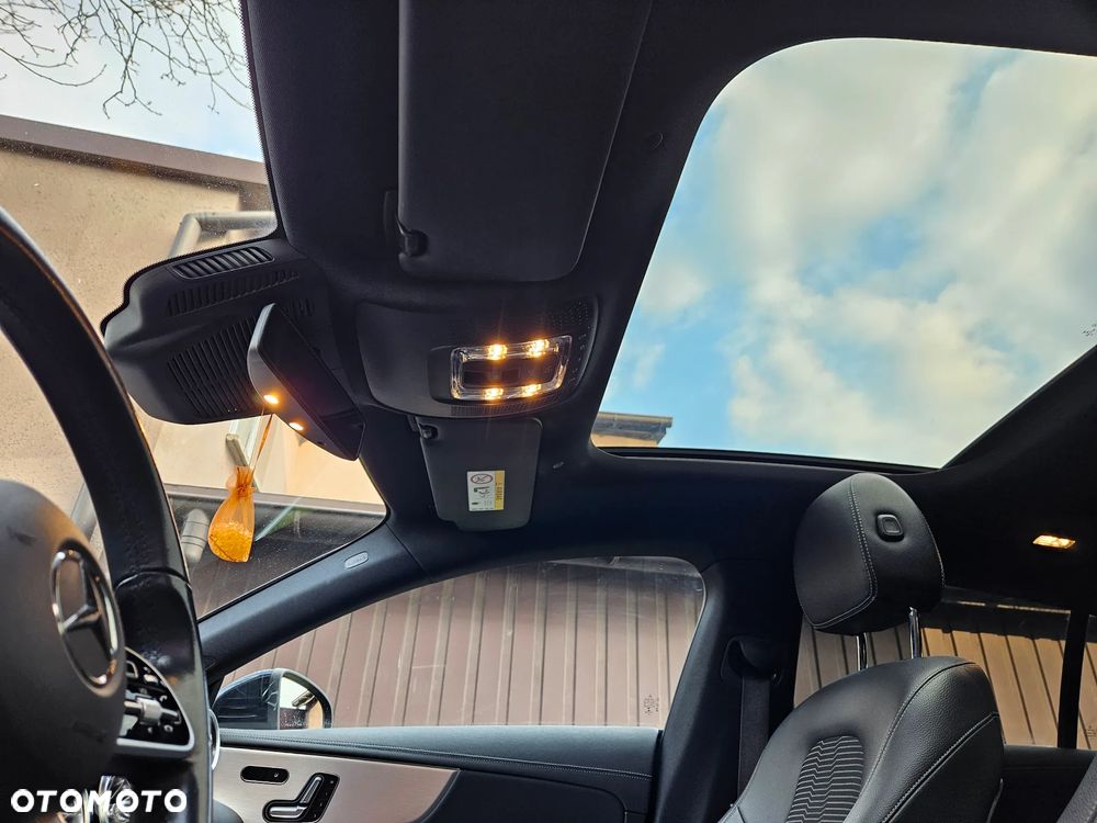 Mercedes-Benz CLA 220 d 4-Matic 8G-DCT - 12