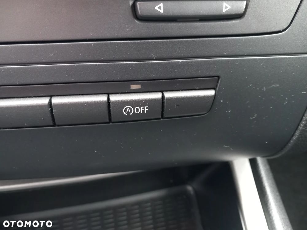 BMW Seria 1 116d - 26