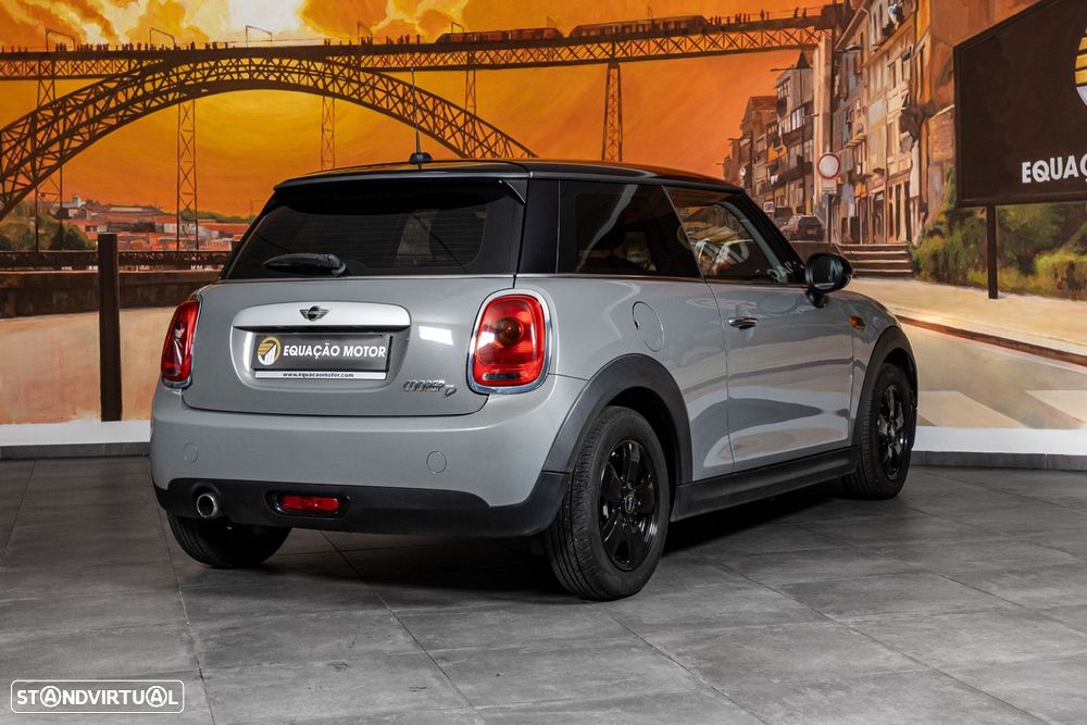 Mini 3 Portas 2014 photo 3