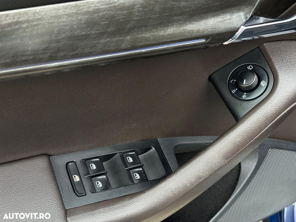 Skoda Octavia 2.0 TDI 4x4 DSG Scout - 11