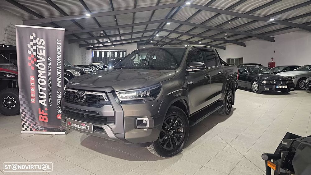 Toyota Hilux 2.8 D-4D 4WD GR Sport II - 15