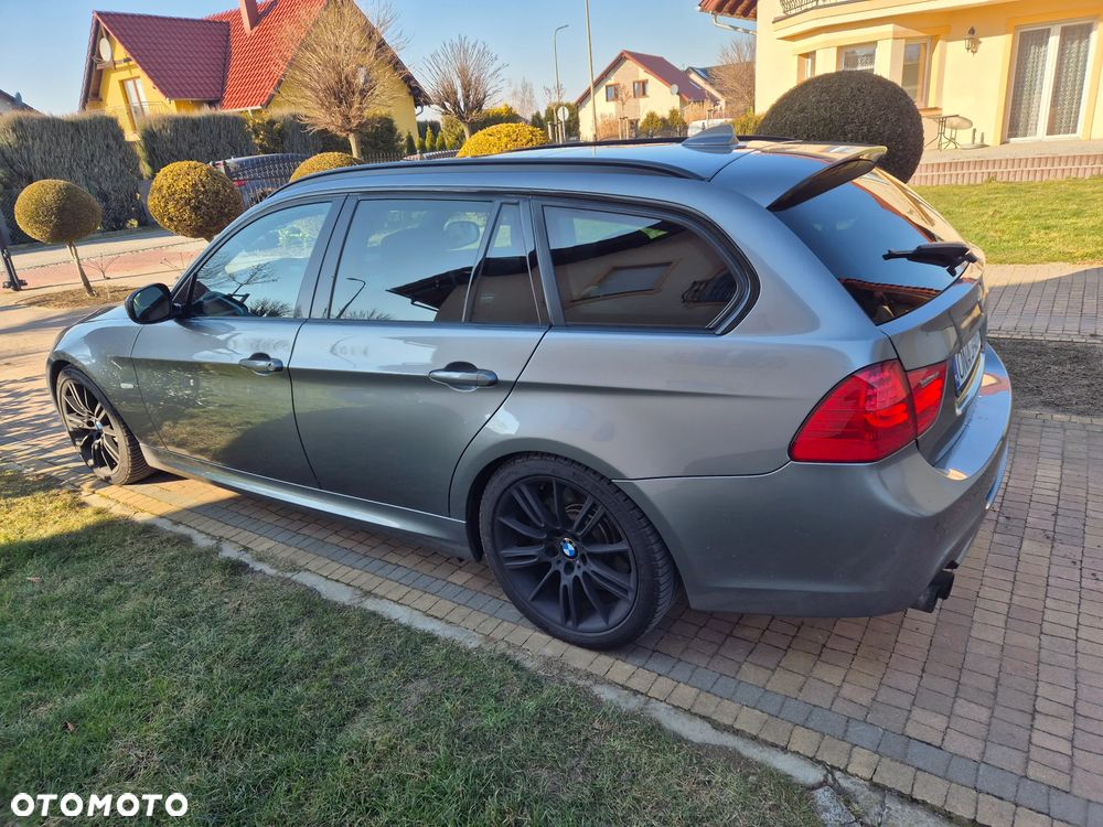 BMW Seria 3 325d - 13