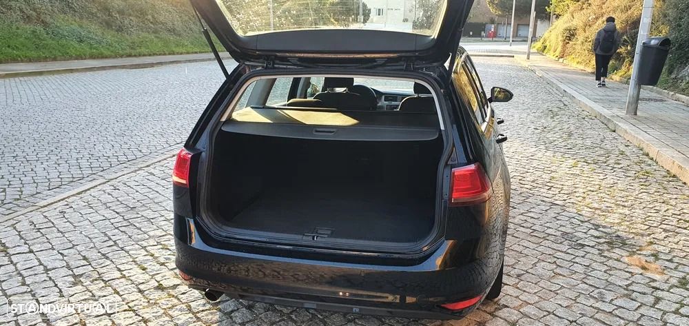 VW Golf Variant 1.6 TDi Sportline - 4