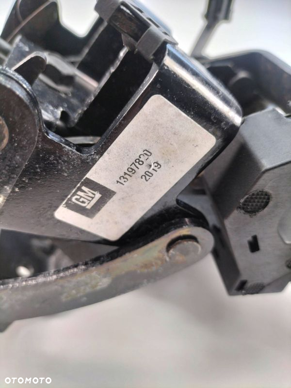 ZAMEK KLAPY TYLNEJ OPEL ASTRA H 13303390500 - 6