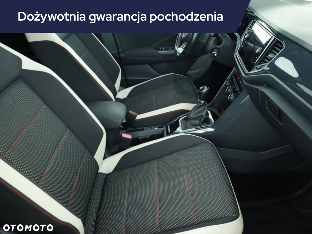 Volkswagen T-Roc - 9
