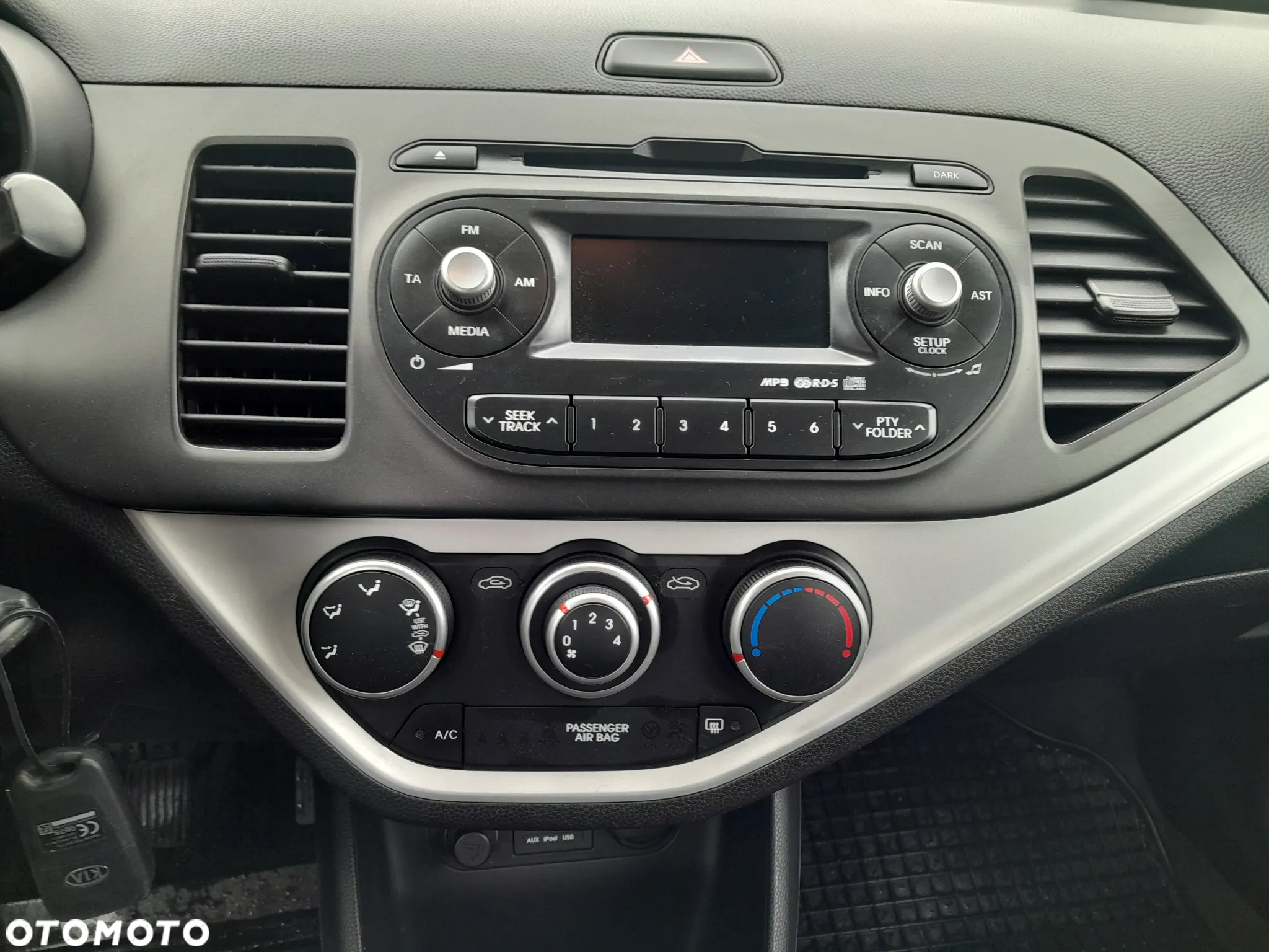 Kia Picanto 1.2 L - 11