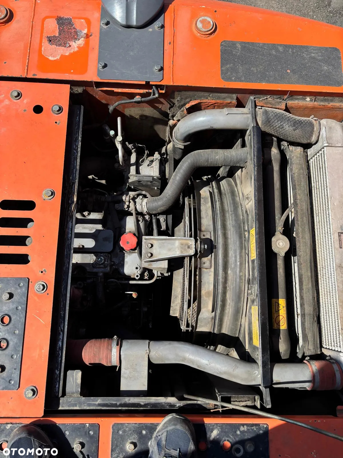 Hitachi ZX140W - 10