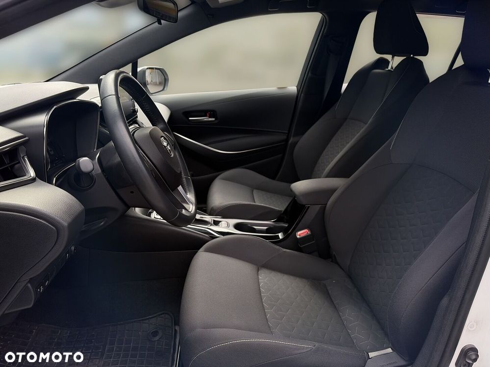 Toyota Corolla 1.8 Hybrid Comfort - 16