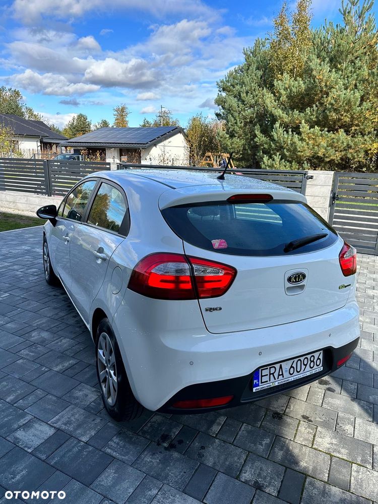 Kia Rio 1.2 Dream Team Edition - 6