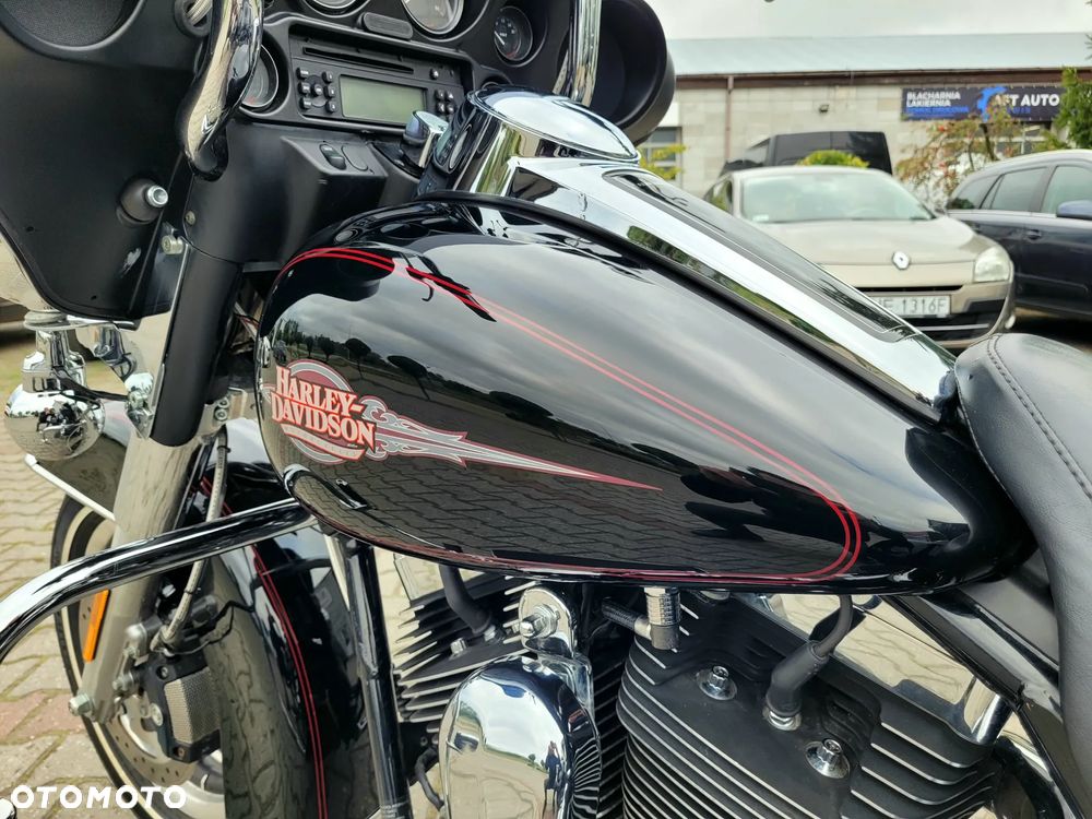 Harley-Davidson FLHT Electra Glide Standard - 27