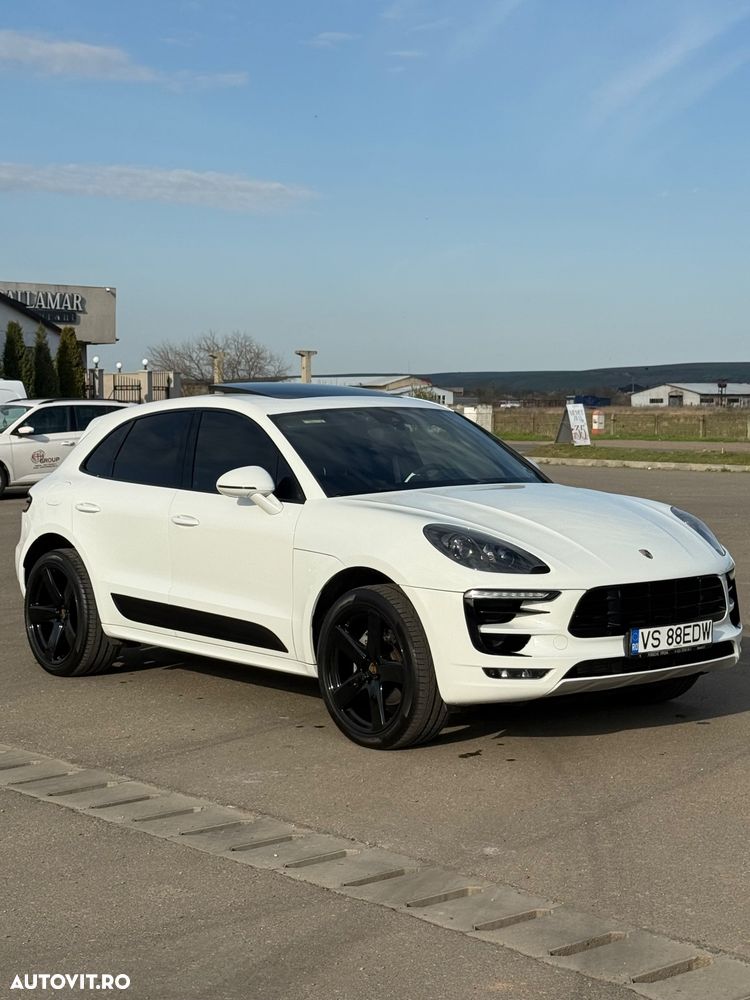 Porsche Macan - 2