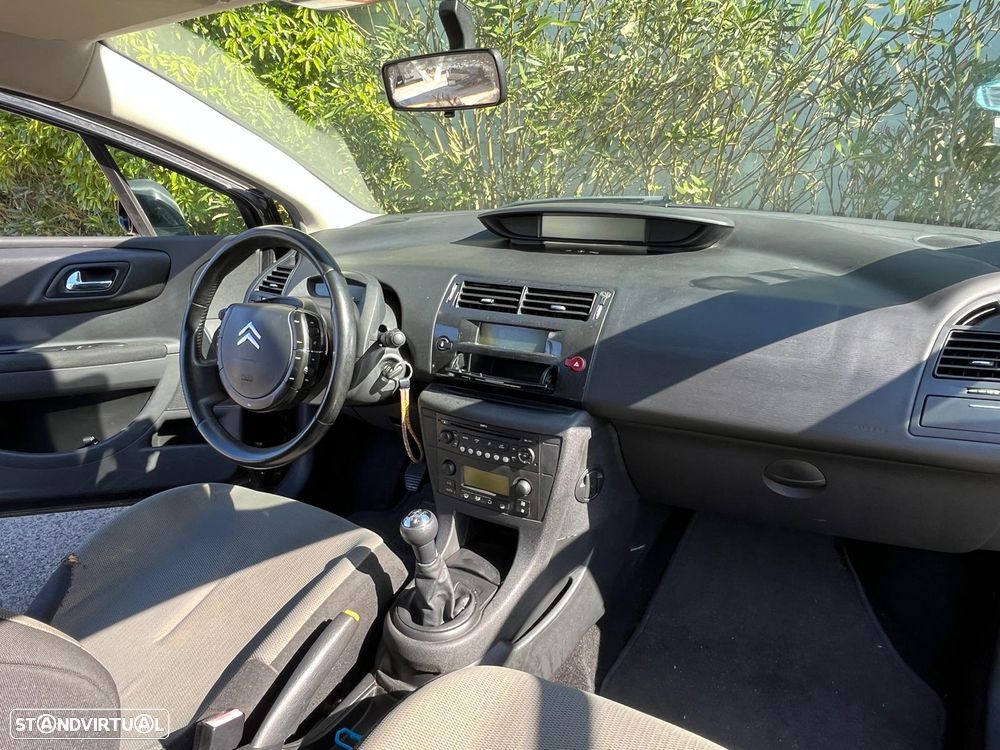 Citroën C4 1.6 HDi VTR Pack - 8
