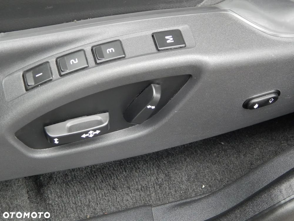 Volvo XC 60 D4 AWD Geartronic Momentum - 15