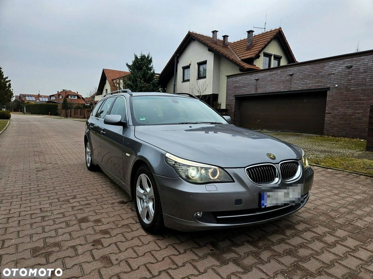 BMW Seria 5 525d xDrive Touring - 2