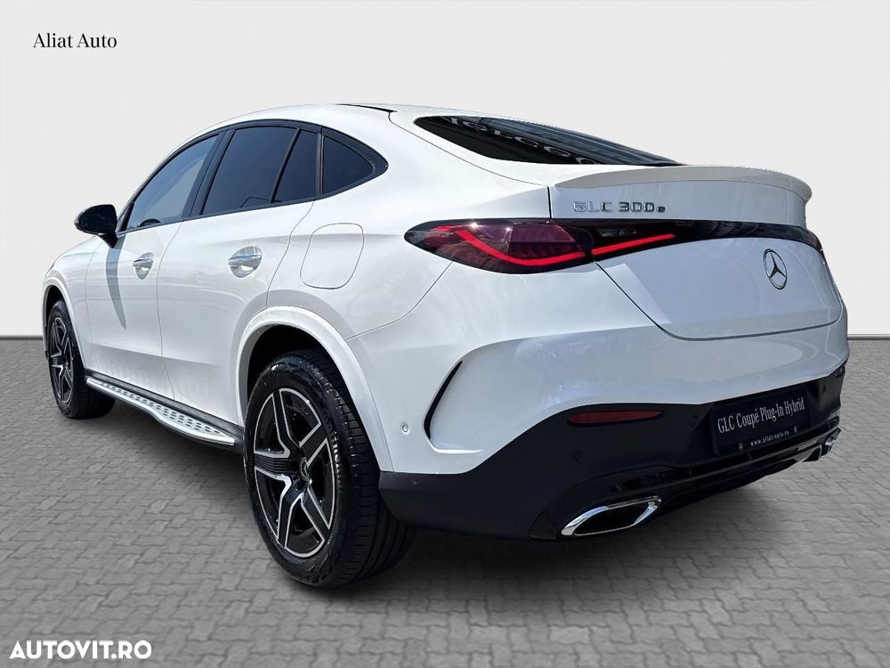 Mercedes-Benz GLC Coupe 300 e 4MATIC - 3