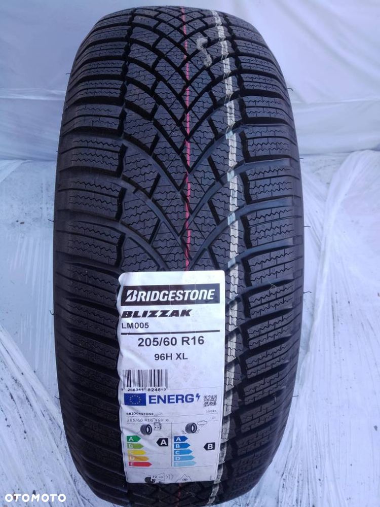 Bridgestone Blizzak LM005 205/60 R16 96H 2024 8mm