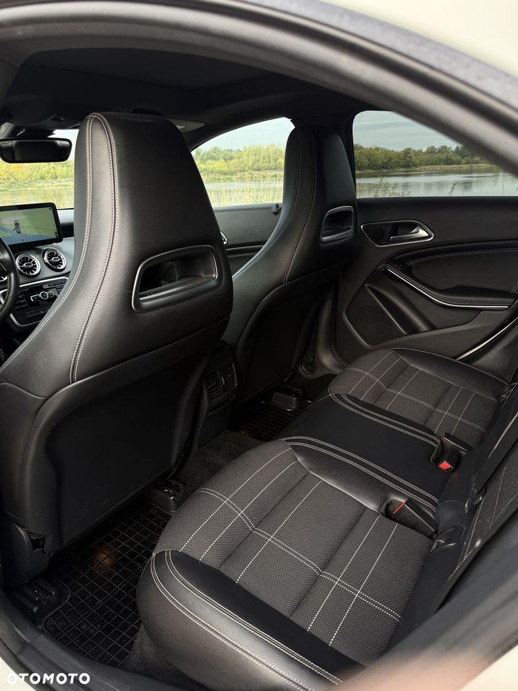 Mercedes-Benz CLA - 8