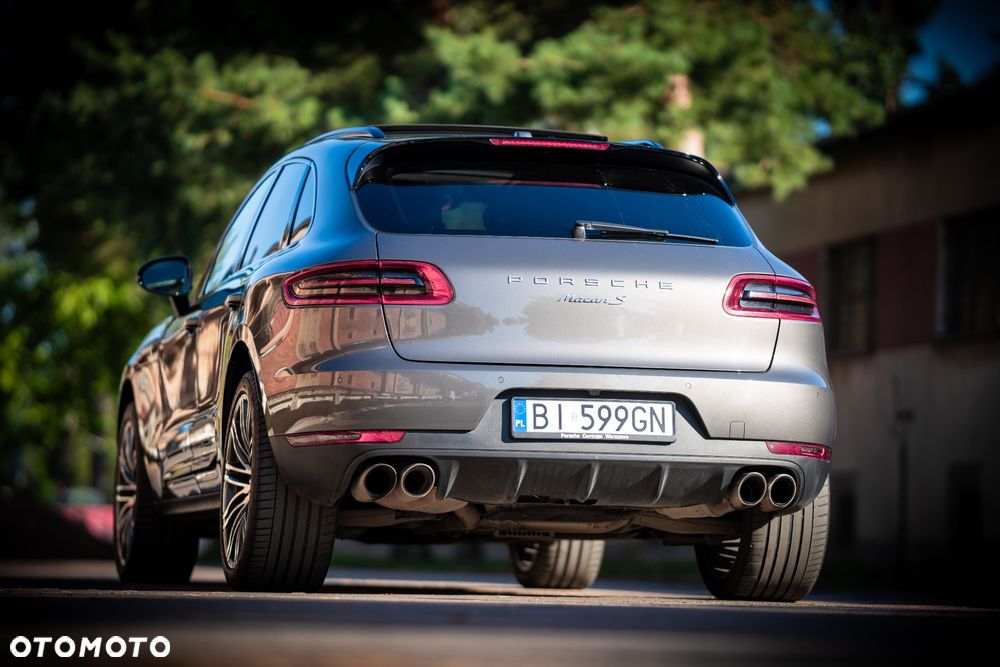 Porsche Macan S