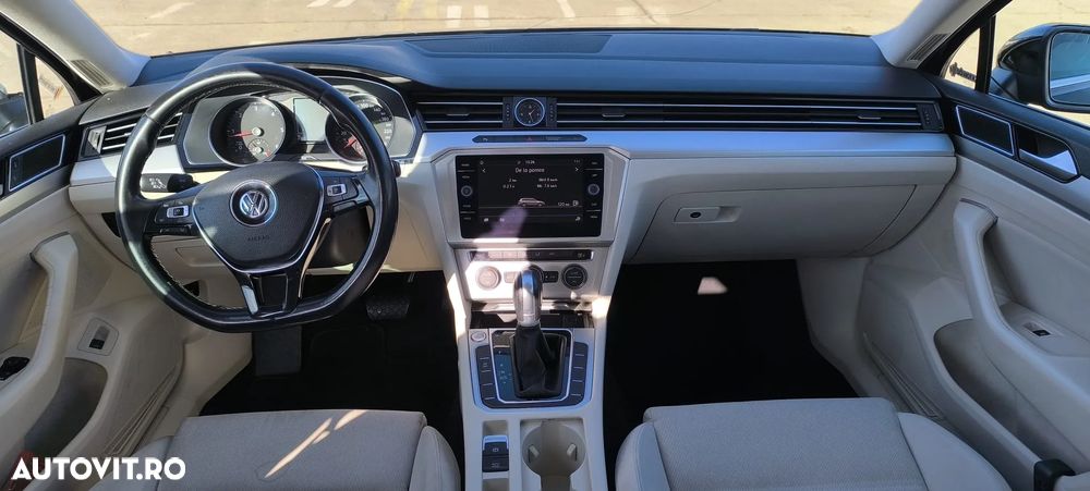 Volkswagen Passat Variant 1.6 TDI (BlueMotion Technology) DSG Trendline - 14