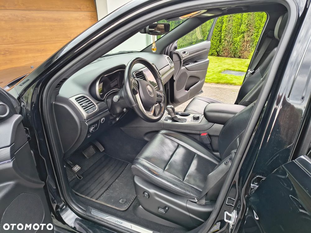 Jeep Grand Cherokee - 8
